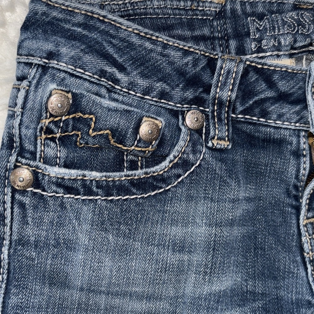 Miss Me Sunny ☀️ Low-Rise Skinny Jeans, Size 26 - Picture 3 of 16